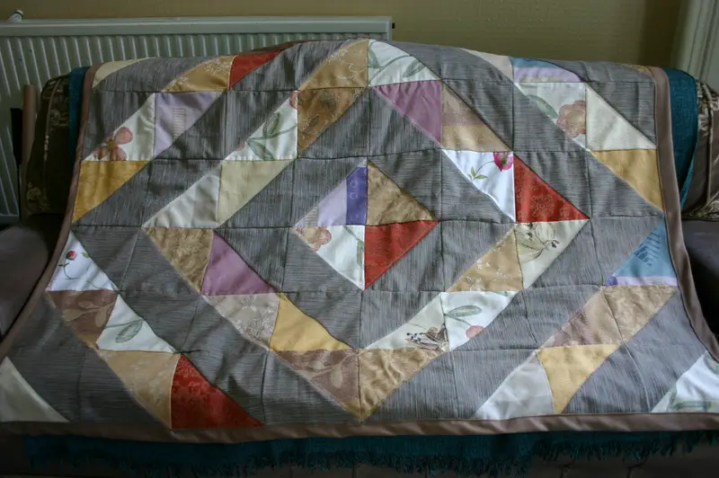 5 pasos rápidos y fáciles sobre cómo hacer una manta de quillow