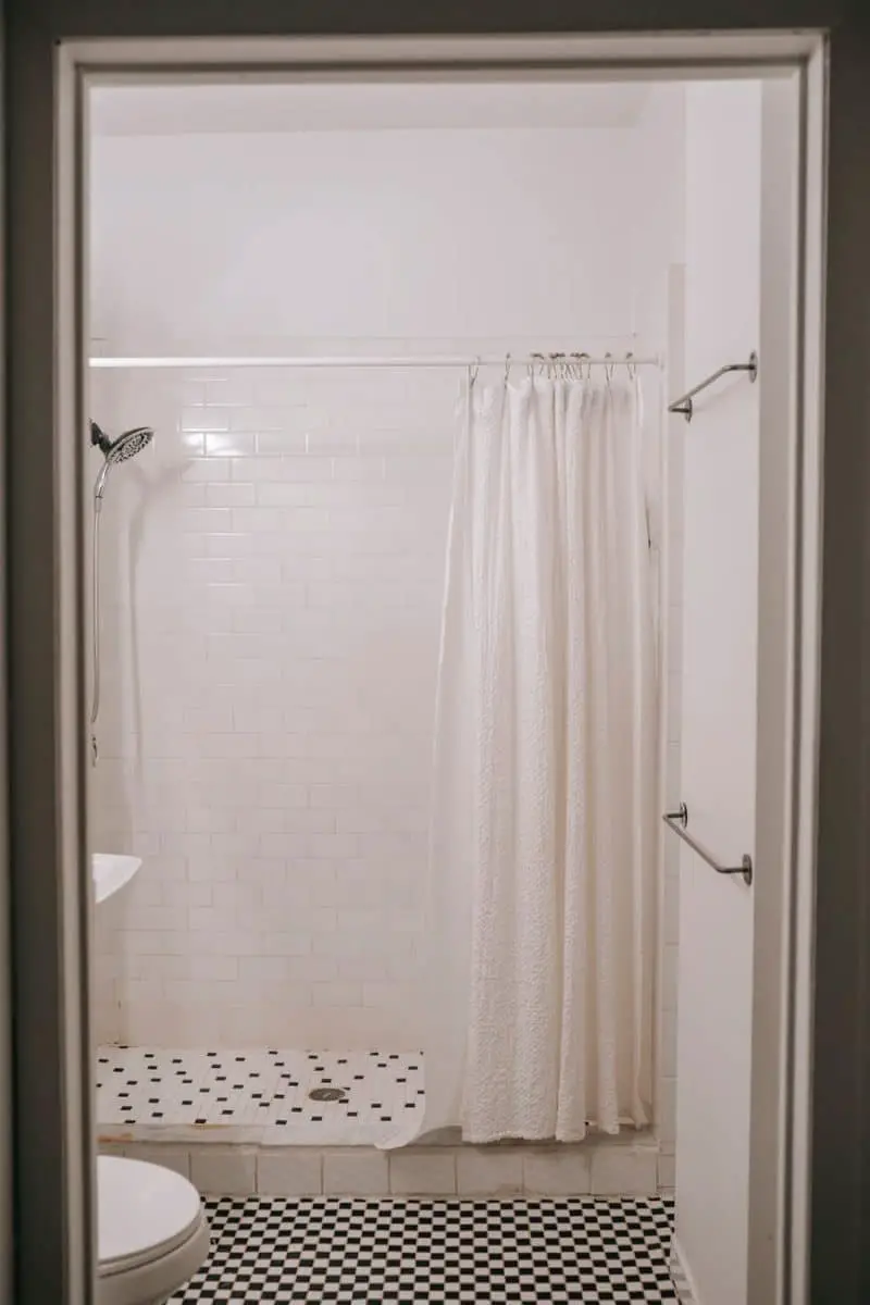 5 sencillos pasos para hacer cortinas de ducha