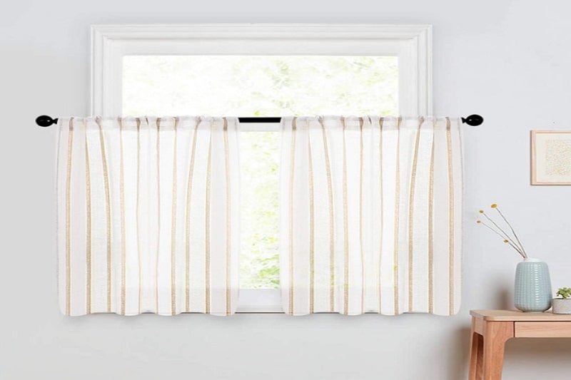 ¿Cómo colgar cortinas de café? ¡4 sencillos y sencillos pasos!