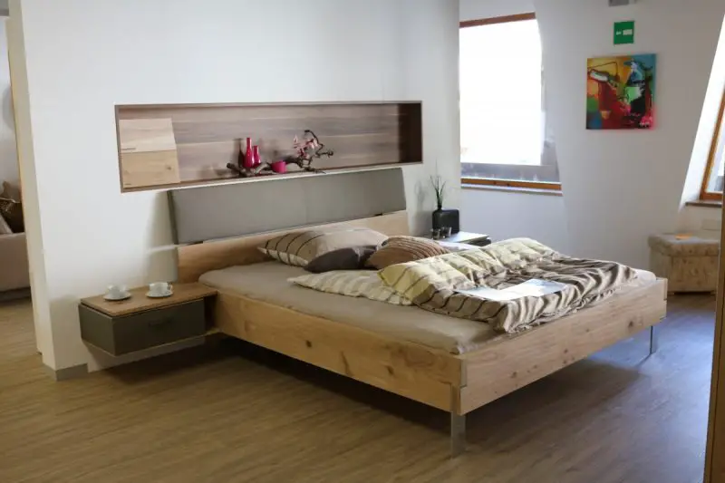 ¿Cómo llenar el espacio entre el colchón y el marco de la cama? ¡4 sencillos pasos!