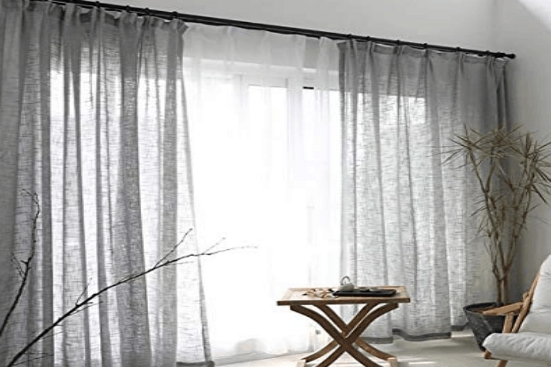 4 sencillos pasos sobre cómo colgar cortinas en un apartamento
