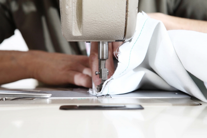 6 bricolaje fácil sobre cómo doblar cortinas con una máquina de coser