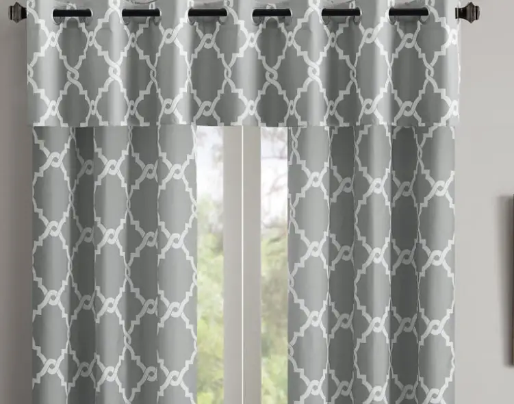 6 bricolaje simple sobre cómo colgar una cenefa y cortinas