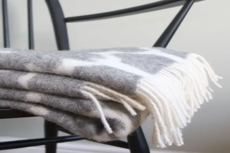 Cómo usar una manta de lana de 4 maneras fabulosas