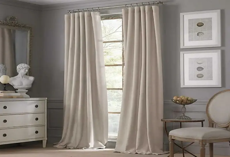Ideas de colores de cortinas para paredes gris claro