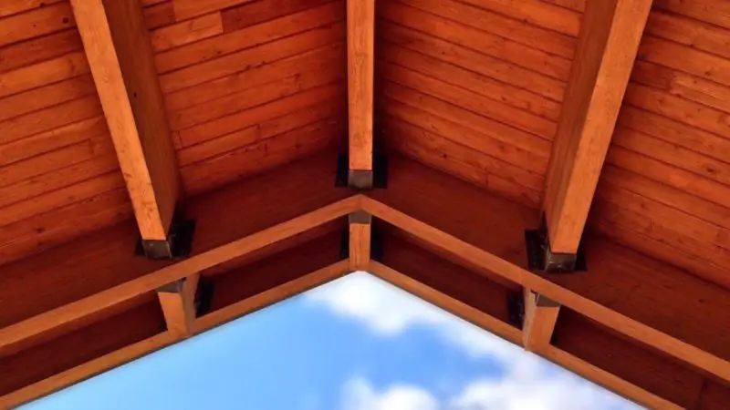 ¿Cómo colgar cortinas de un techo inclinado? ¡8 sencillos pasos!