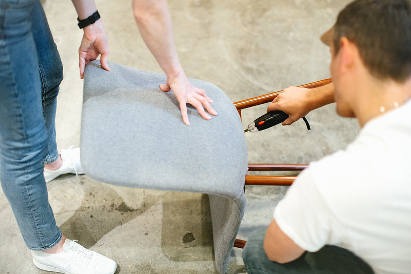 Aprenda a remodelar una silla en 3 sencillos pasos