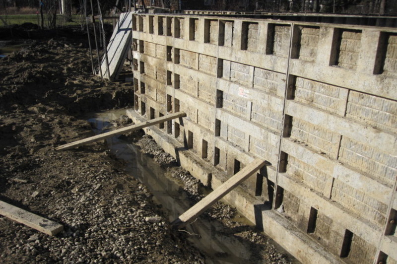 Cómo reparar una base de madera dañada por el agua: 4 sencillos pasos
