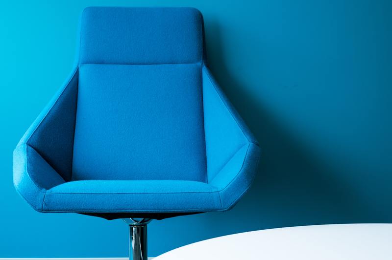 Cómo retapizar una silla de oficina: 5 sencillos pasos