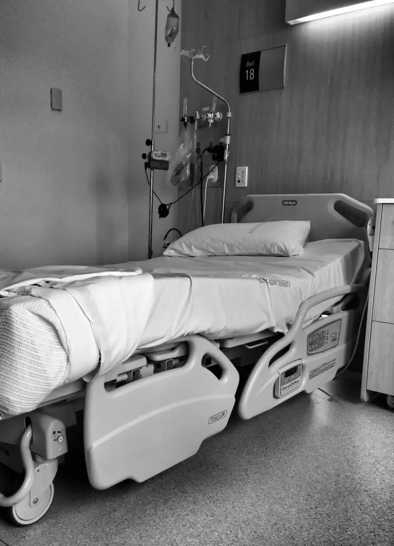 ¿Cómo hacer que una cama de hospital sea más cómoda? ¡7 maneras fáciles de hacerlo!