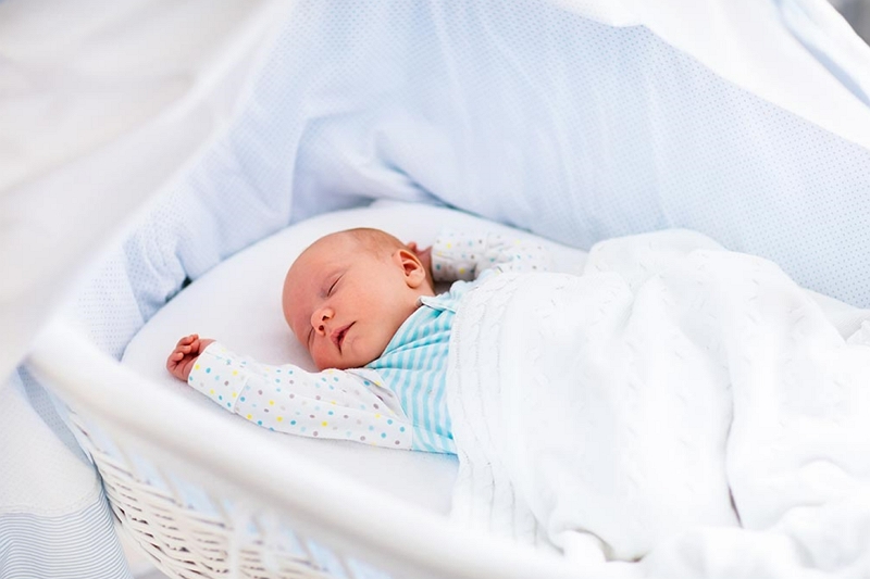 ¿Cuánto tiempo necesita un bebé para descansar en un moisés? Una guía completa