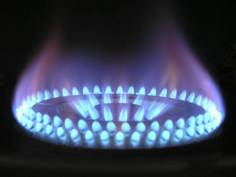 ¿Qué sucede si usa propano en una estufa de gas natural? ¡3 cosas sorprendentes!