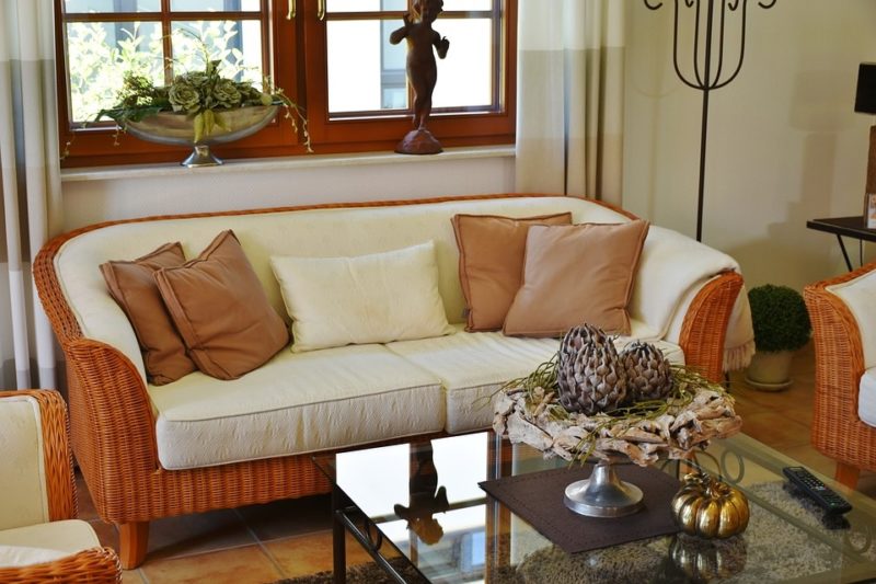 ¿Qué tamaño de cojines para sofá? Guía completa