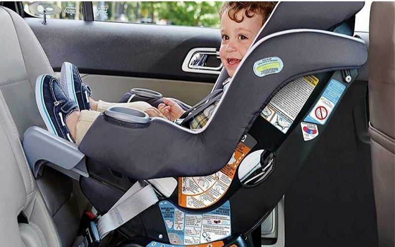 Ideas sobre qué tan apretadas deben estar las correas del asiento de automóvil para bebés