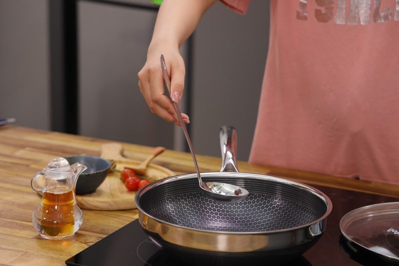 ¿Cómo limpiar una bandeja de goteo de estufa? ¡3 métodos increíbles para ti!