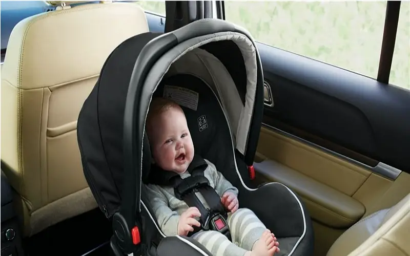 ¿Cómo poner las fundas de los asientos de coche para los asientos de bebé? Una guía