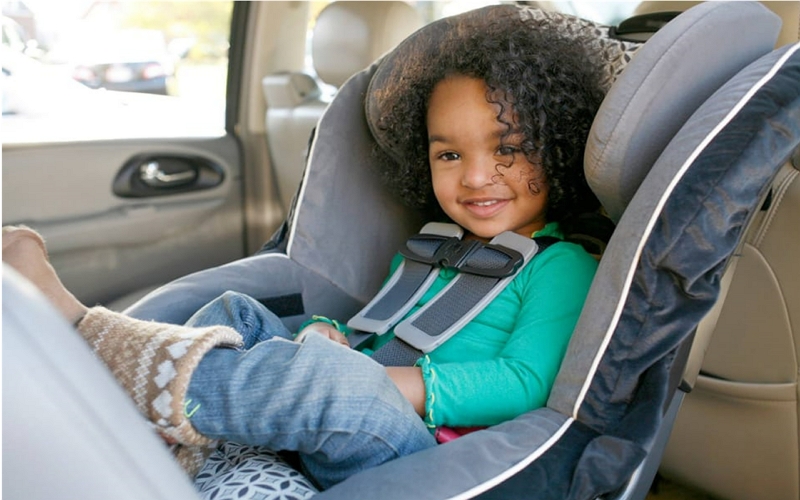 ¿Cuándo mi bebé es demasiado grande para el asiento infantil para automóvil? Una guía