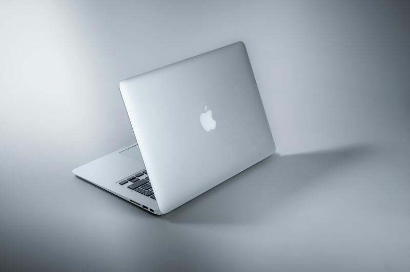 ¿Cuánto cobra Apple por reparar una Mac dañada por el agua?