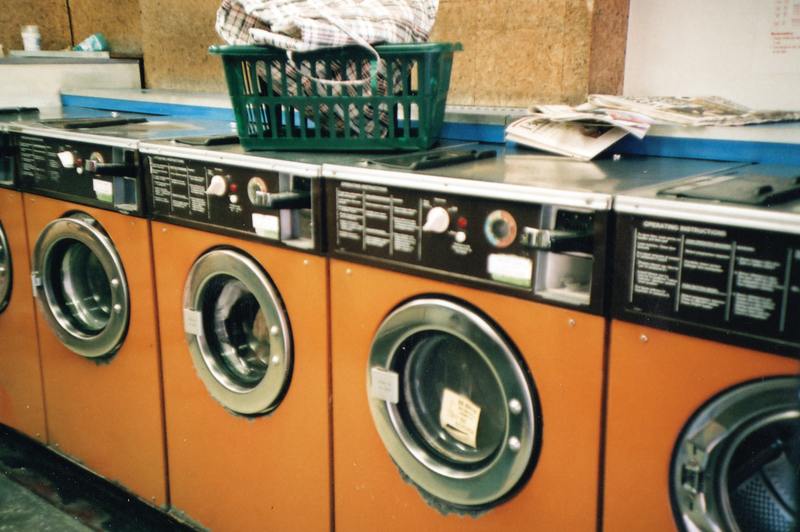 ¿Por qué mi lavadora huele a moho? Guía de eliminación en 3 pasos