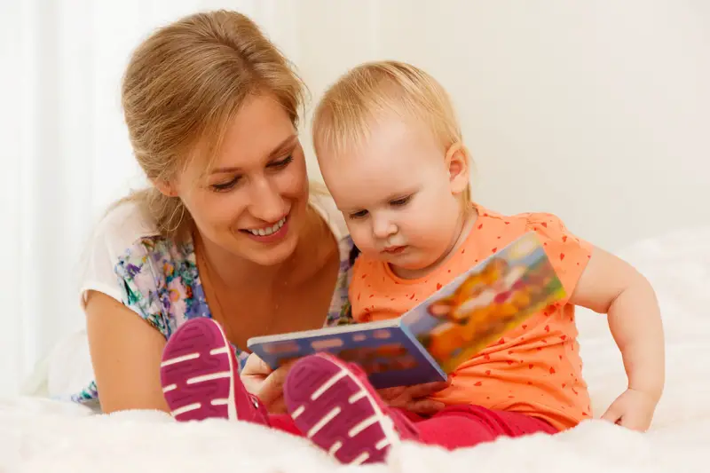 ¿Qué escribir en un libro de cuentos para bebés? Una guía