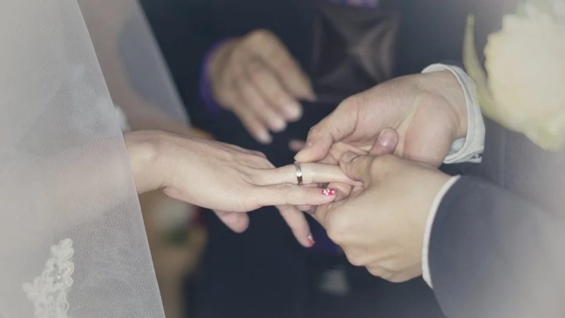 ¿Qué sucede si alguien se opone en una boda?