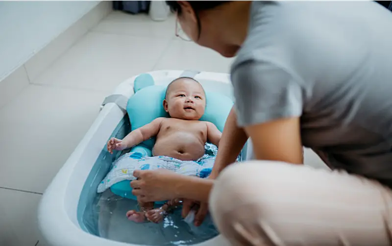 ¿Qué temperatura debe tener el agua del baño del bebé? Ideas
