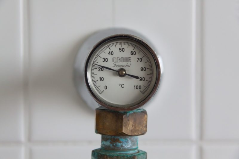 ¿Qué temperatura está configurada C en el calentador de agua? ¡3 factores que lo afectan!