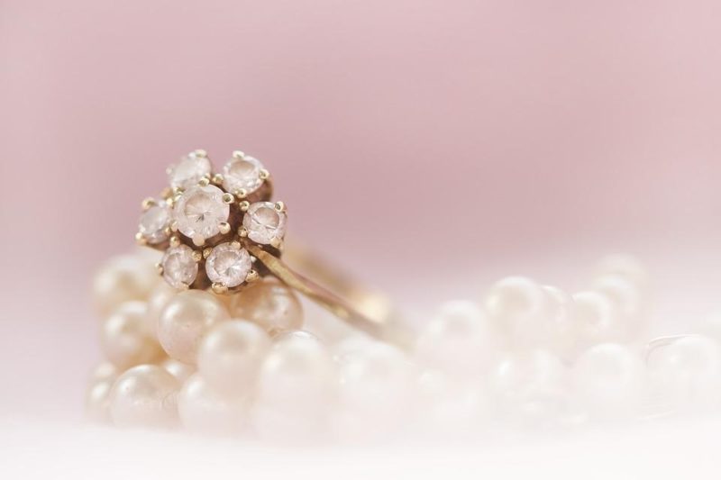 Cómo elegir joyas de boda: 3 factores cruciales