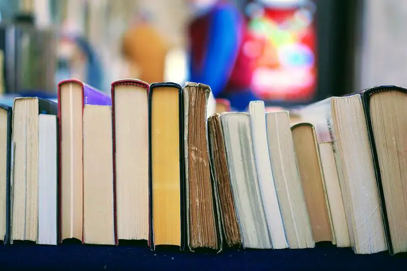 Trucos para ahorrar libros: ¿cuánto hay que ahorrar en libros dañados por el agua?