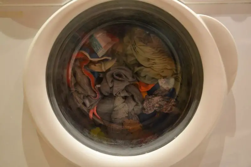 ¿Cómo destapar el desagüe de la lavadora? ¡5 sencillos pasos!